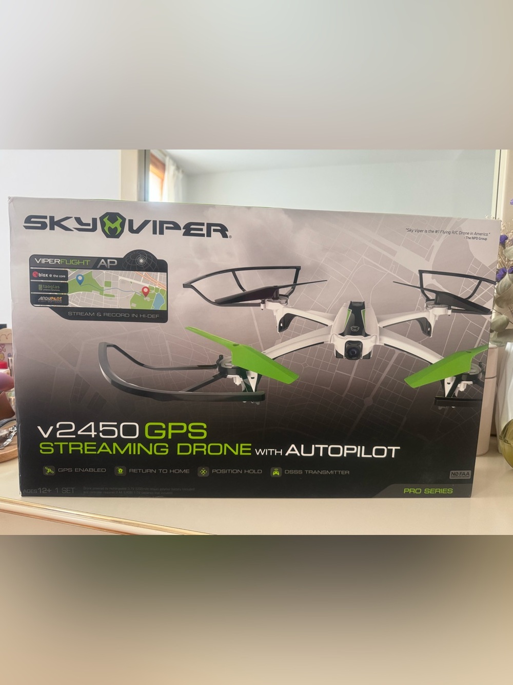 v2450 GPS Streaming Drone with Autopilot - White & Green